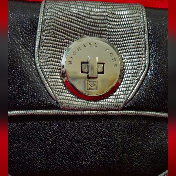 Michael Kors Vintage Limited Edition Black & Silver Leather Baquette Studded Bag - Picture 5 of 10